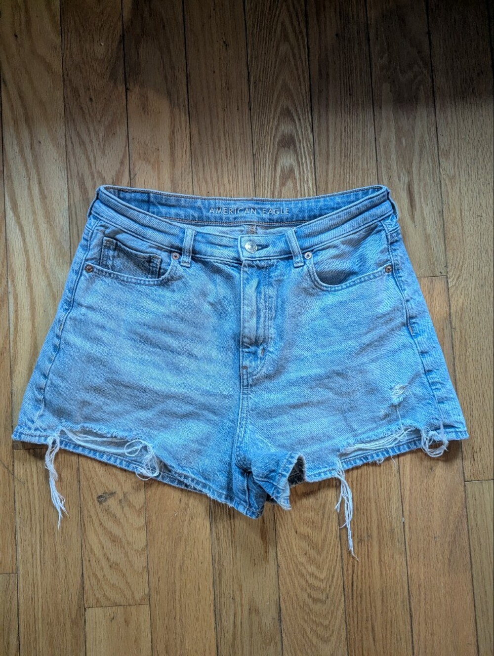 American Eagle Outfitters Light Blue Distressed High-Rise Denim Shorts Sz 10